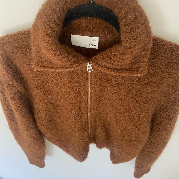 Aritzia Wilfred Free Zip Up Sweater Brown Funnel Neck size Small - Picture 2 of 9